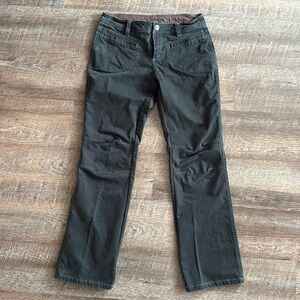 Kuhl women's faded black thick cotton blend hiking outdoor pants size 8
